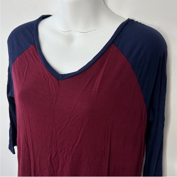 AMERICAN EAGLE OUTFITTERS Burgundy Navy Blue
3/4 Sleeve Jegging T Size Small - Picture 2 of 7